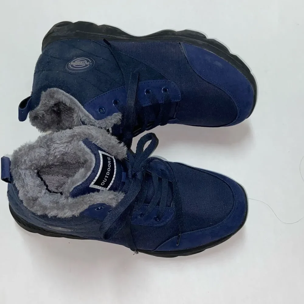 Outdoors Dark Blue Women’s Boots with Soft Gray Lining Size 41.5